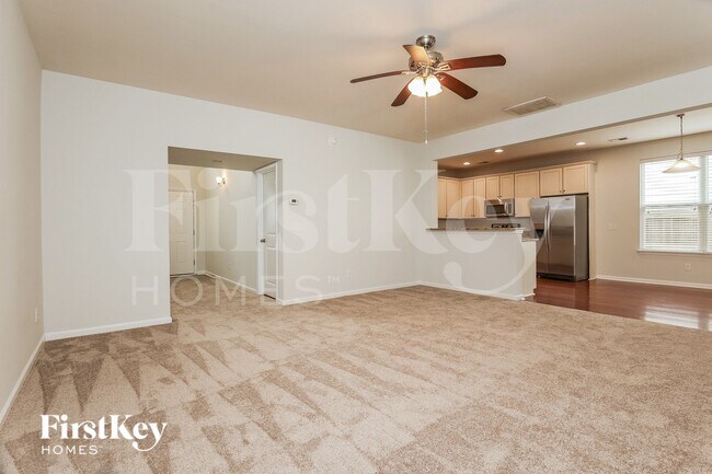 Photo - 229 Oglethorpe Cir