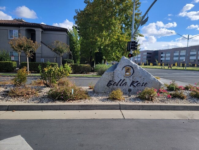 Photo - Adorable 3 bedroom 2 bath Condo