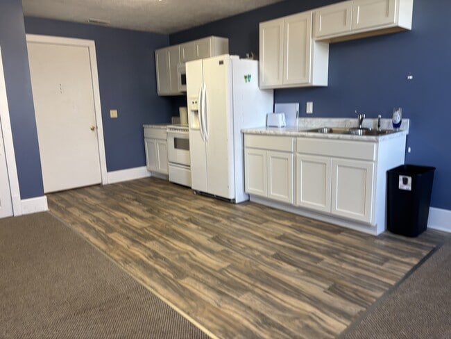 Photo - 121 W Main St Unit 115 W Main St Apt A