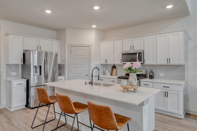 Photo - 14005 Mcarthur Dr