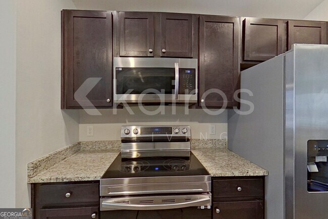 Photo - 113 Ebenezer Blf Wy