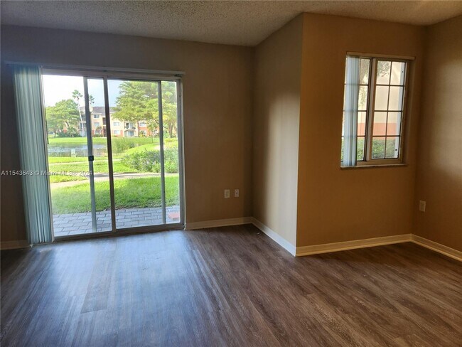 Photo - 4195 N Haverhill Rd Unit 304