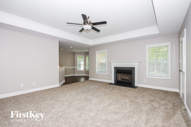 Photo - 645 White Oaks Rd
