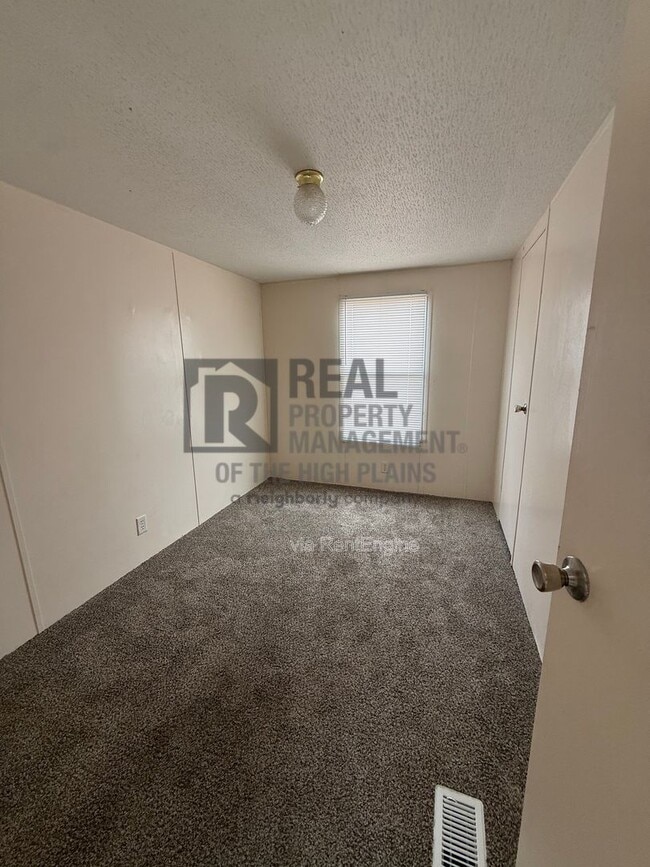 Photo - 8230 Upton Rd