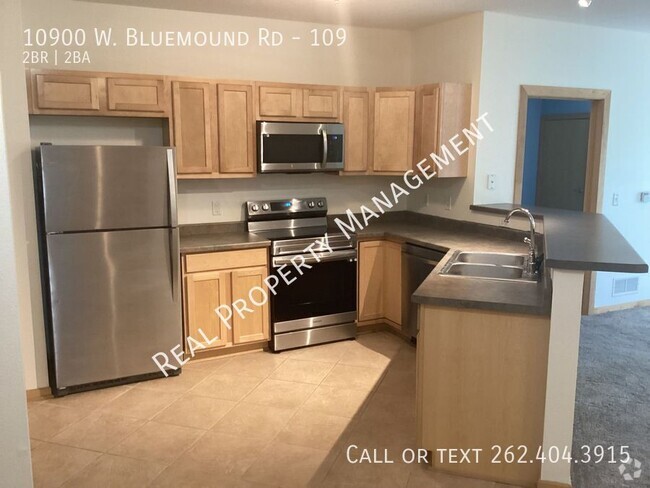 Building Photo - 10900 W Bluemound Rd Rental