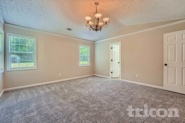 Photo - 4031 Daylily Way