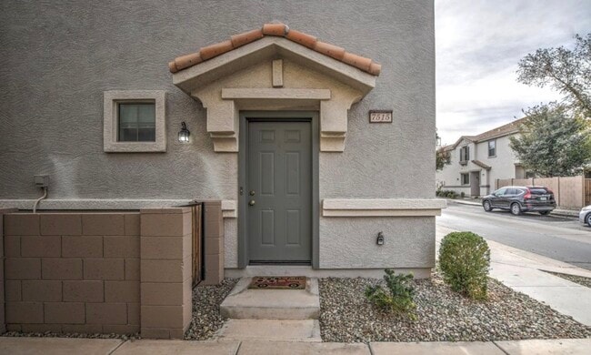 Photo - 7515 S 30th Pl