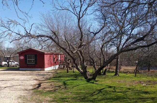 Building Photo - 136 Bullfrog Holw