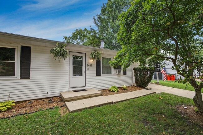 Photo - 2412 Southwood Dr