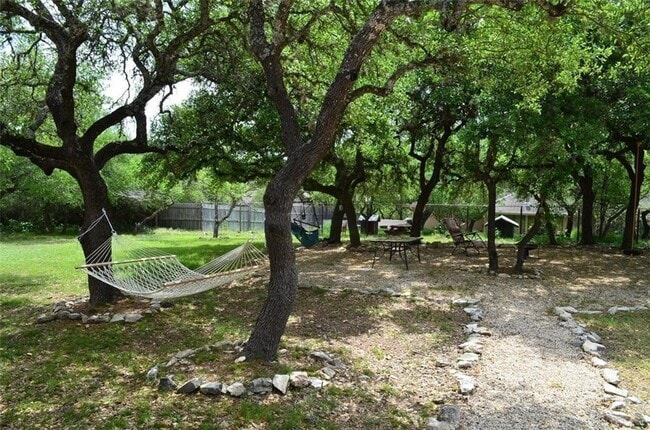 Photo - 696 Hill Country Trail