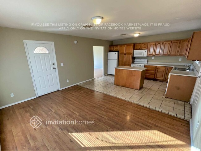 Photo - 6940 W Catalina Dr