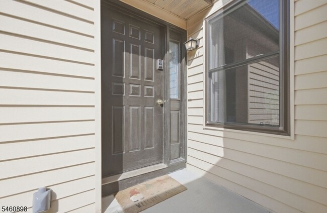 126 Locust Ct
