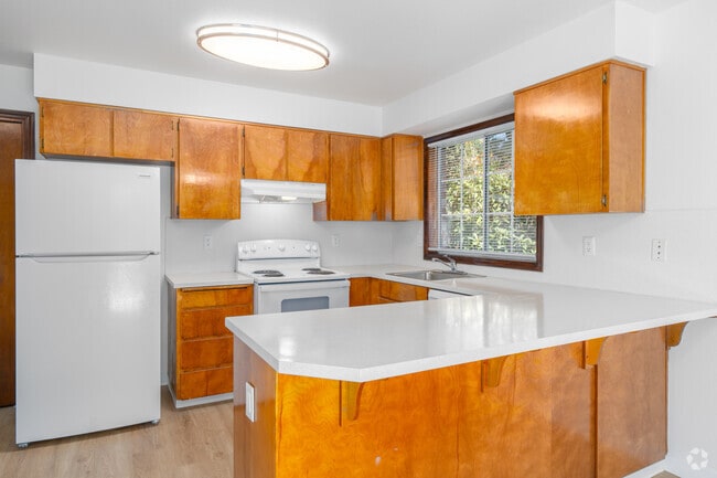 3BR, 2BA - 1,166SF - Kitchen - Fir Grove