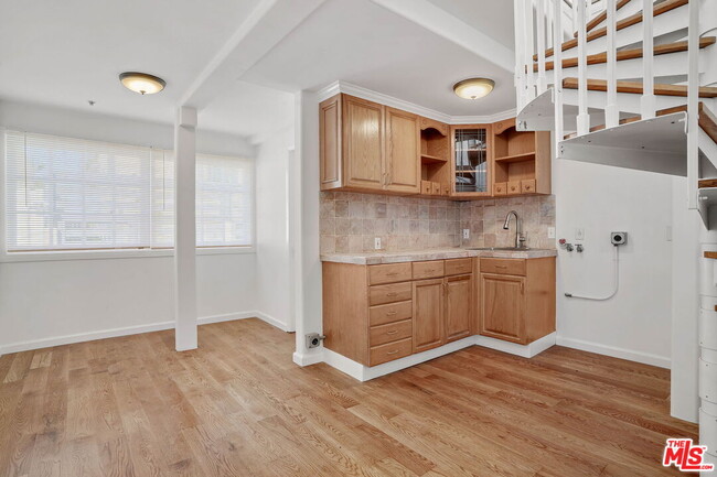 Photo - 25 Arcadia Ter Unit PH