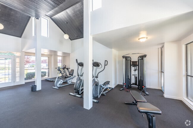 Fitness Center - Tamarus Park Apartments