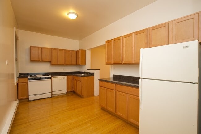 Photo - 1310 Oak Ave Unidad W4