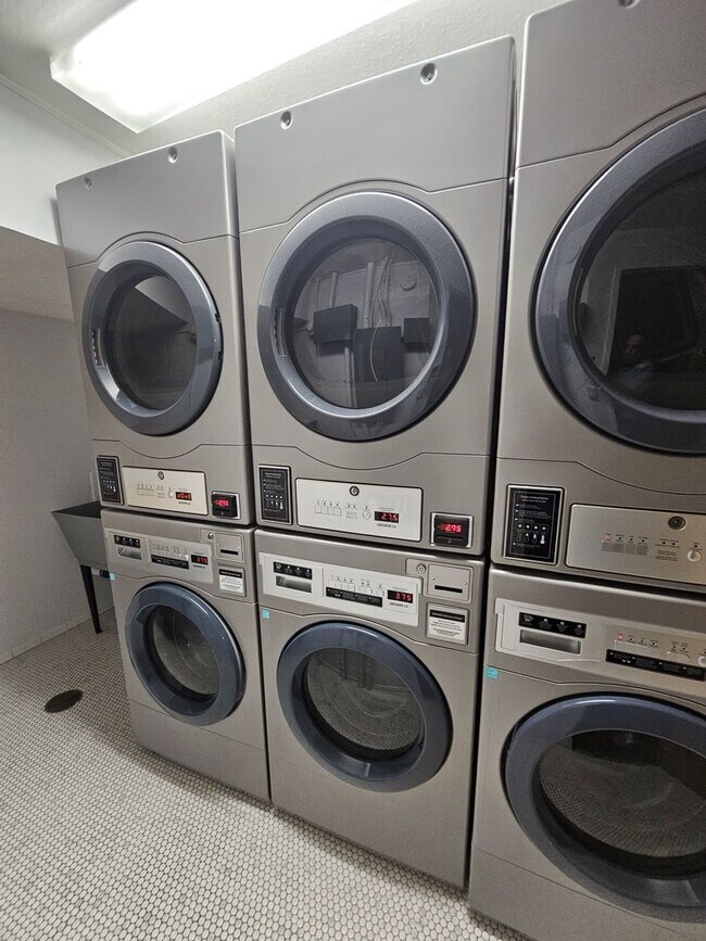 Photo - 2 Bedroom Unit