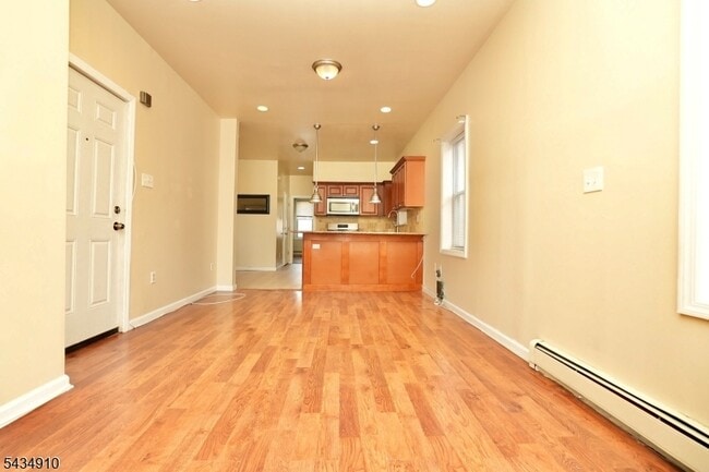 Photo - 79 Chestnut St