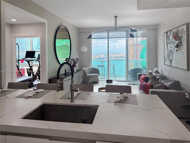 Photo - 31 SE 5th St Unit 3412