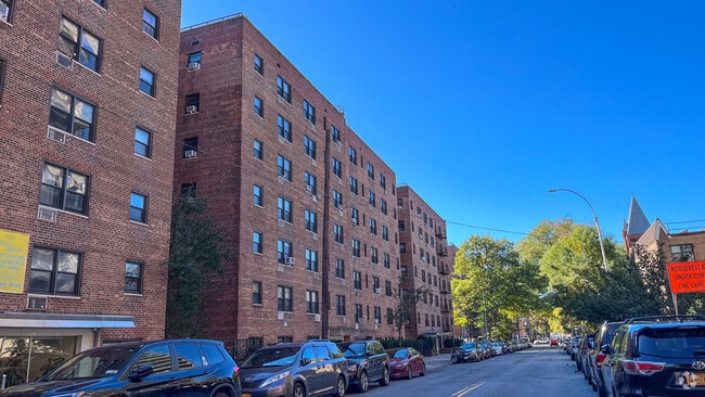 14330 Roosevelt Ave - 14330 Roosevelt Ave