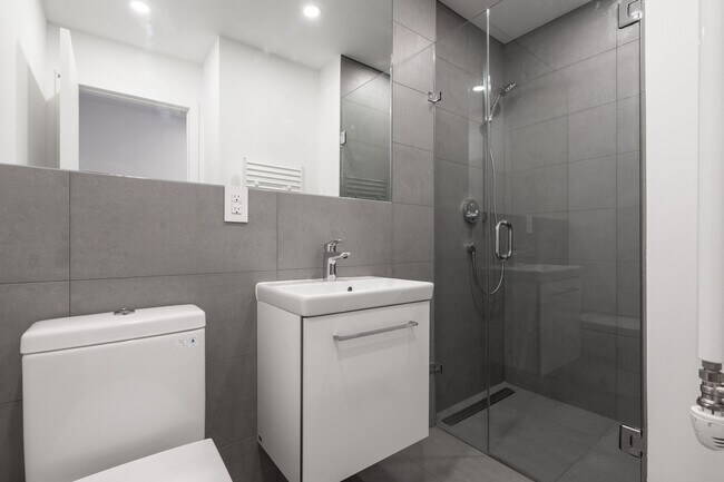 Photo - 1001 O'Connor Dr Unité 2