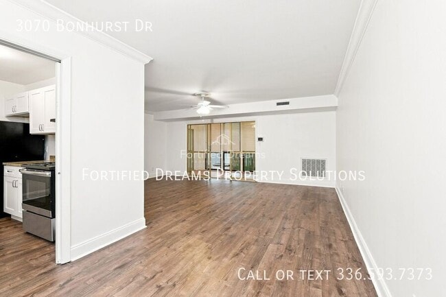 Photo - 3070 Bonhurst Dr