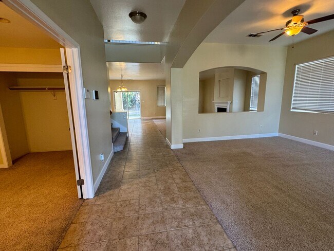 Spacious Stockdale Ranch Home! - Spacious Stockdale Ranch Home!
