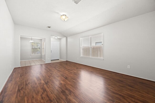 Photo - 2746 Grahamwood Ln