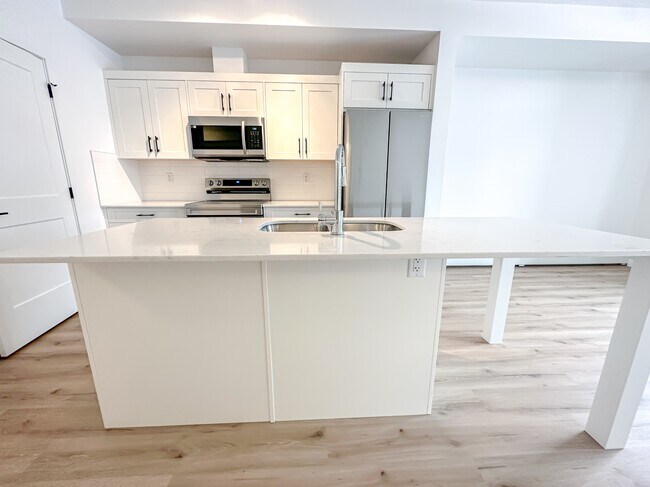 Photo - 70 Sage Hill Walk NW Unit 115