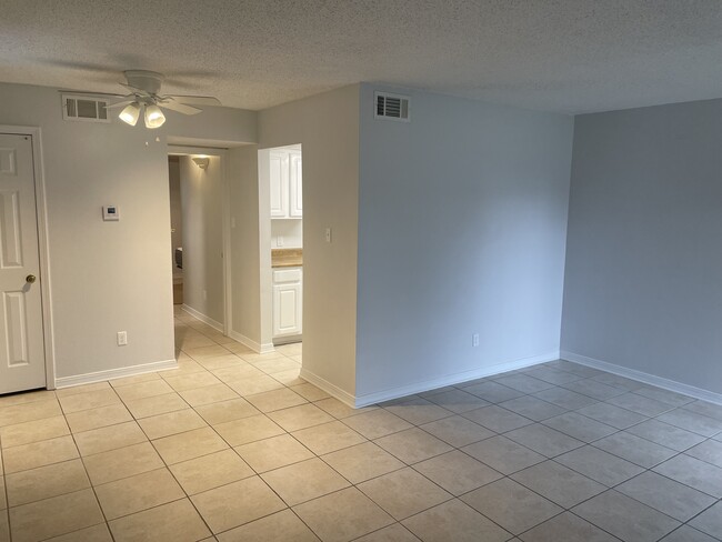 Photo - 1550 E 2nd St Unit P85