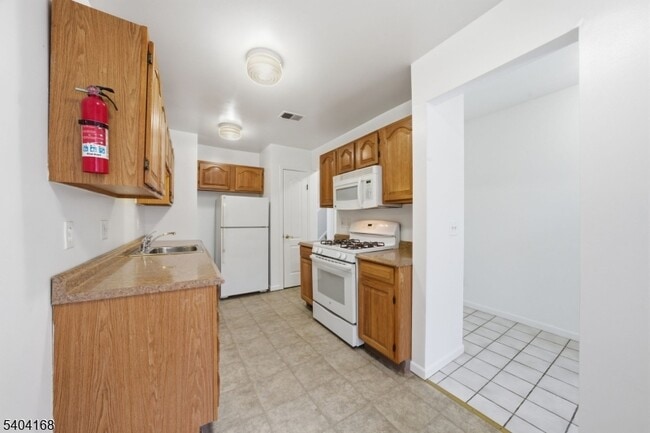 Photo - 4 Deer Hill Ct