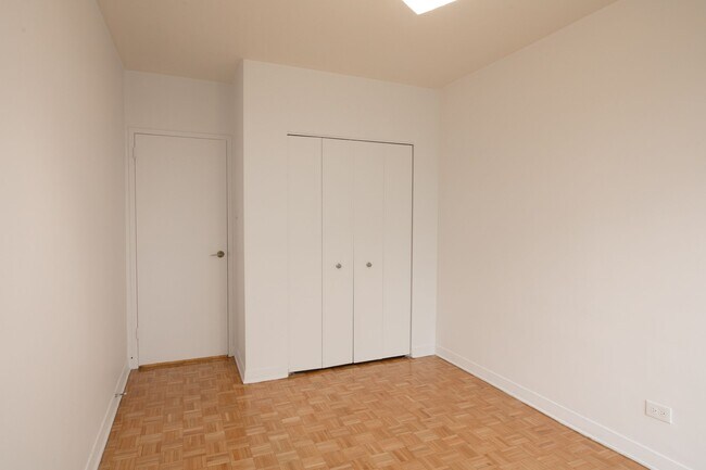 Photo - 900 Av. Rockland Unit 311