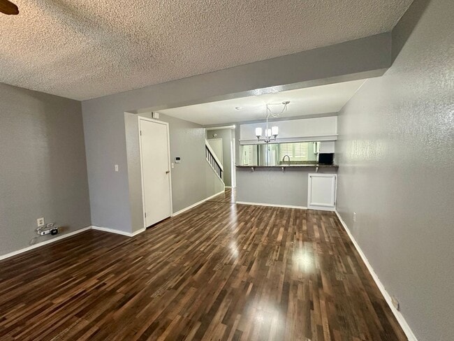 Photo - Charming 2 Bed 1.5 Bath Condo in Newark! Available August 1st!