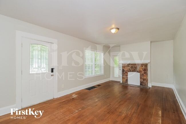 Photo - 1750 Avon Ave SW