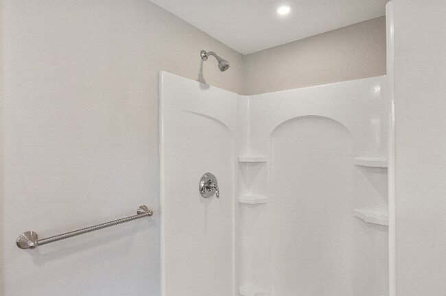 Photo - 200 Brock St Unidad 2