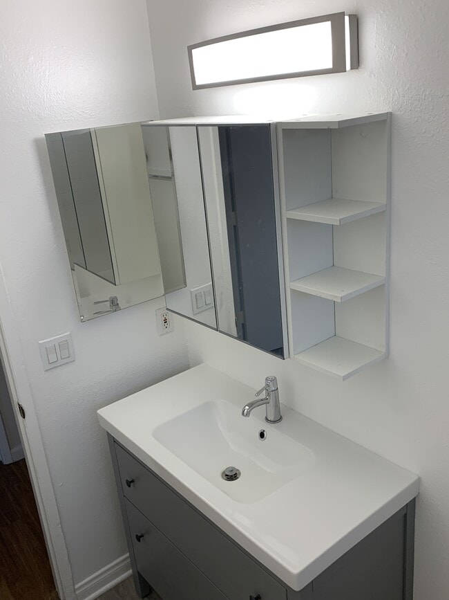 Photo - 1351 N Orange Dr