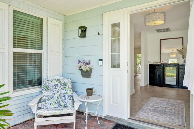 Photo - 710 NW 1st Ave