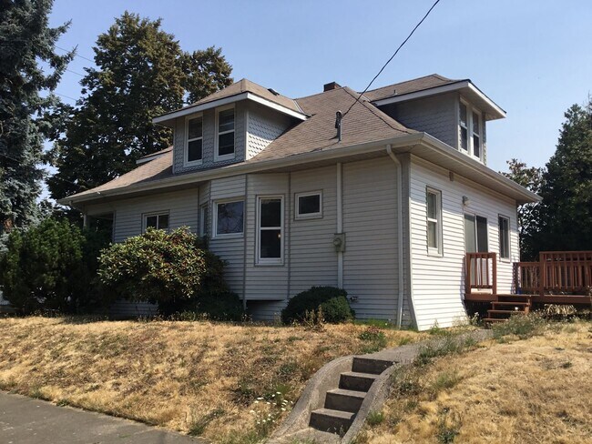 Photo - URBAN CHARMER