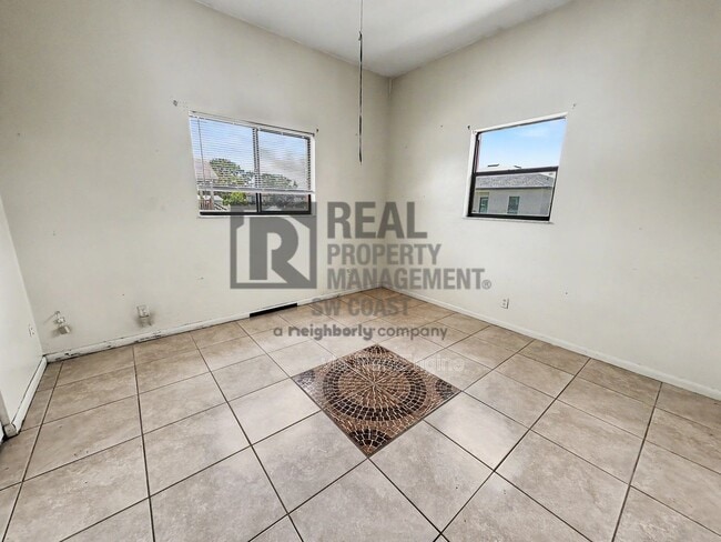 Photo - 1043 Abrams Blvd