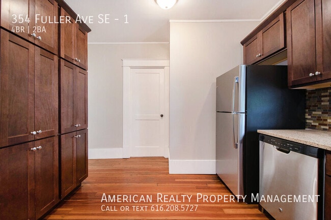 Photo - 354 Fuller Ave SE Unidad 1