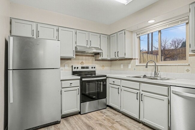 Photo - Renovated Duplex Available in Arvada!