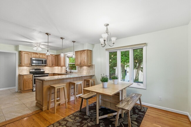 Photo - 1204 Forest Ct