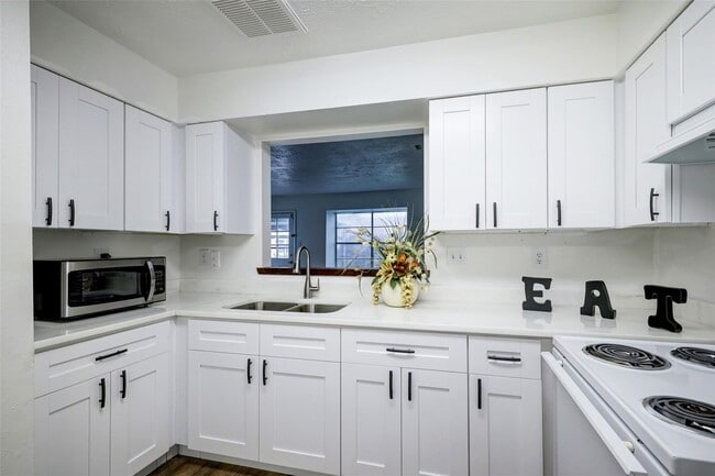 Photo - 15251 Buckle Ln Unit 5251