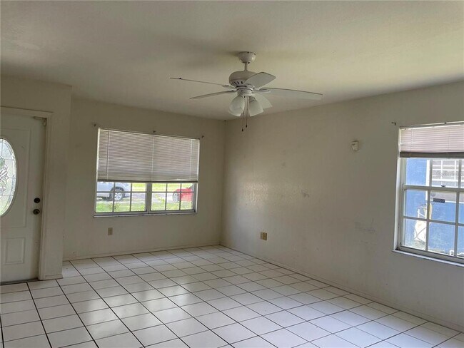 Photo - 20013 Isobar Ave