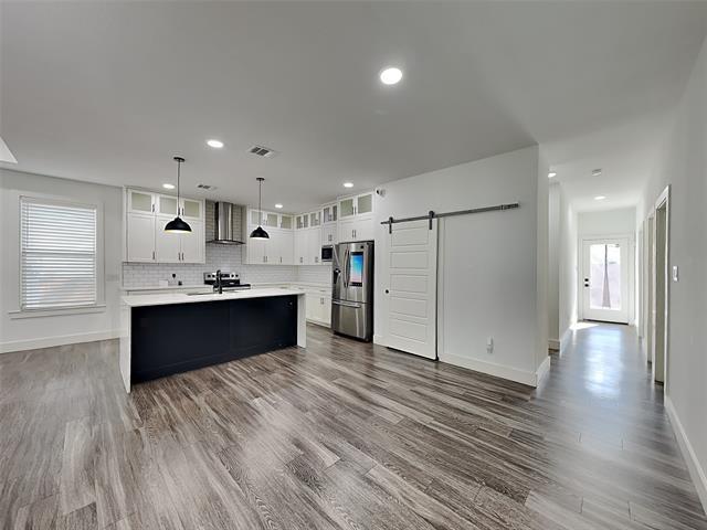 Photo - 1920 Carver Ave