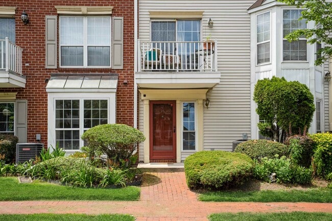 Photo - 16 Cypress St