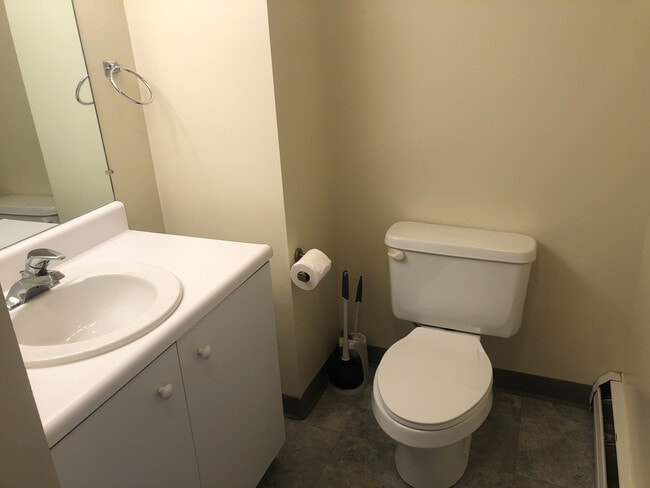 Photo - 400 S Allen St