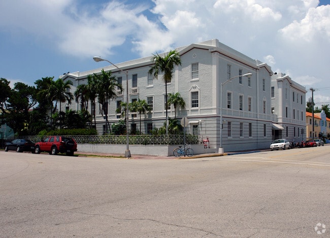 Gotham Apartments - Gotham Apartments