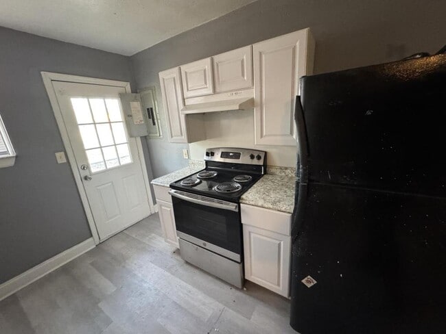Photo - 4114 Moncrief Rd