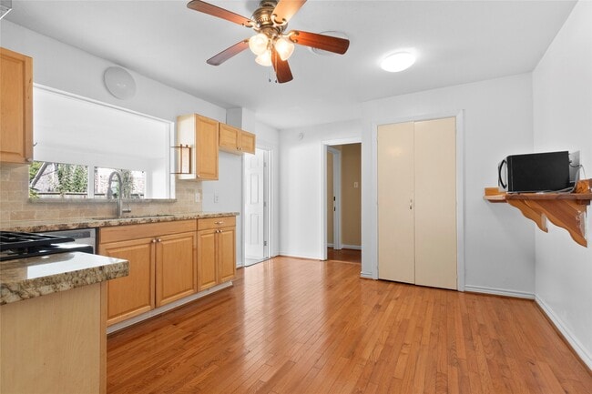 Photo - 3102 Conway St